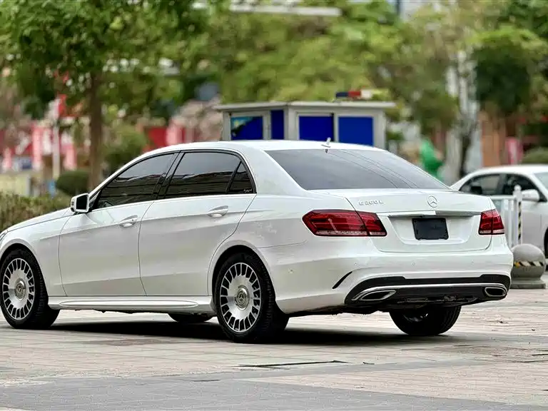 Mercedes-Benz E-Class 2015 E 260 L Sport фото 5