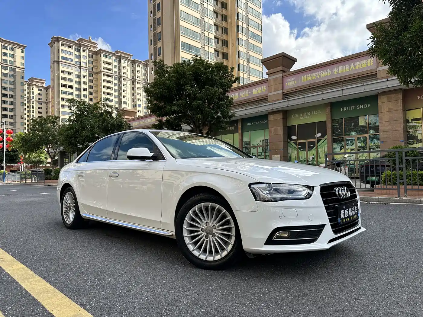 Audi A4L 2016 35 TFSI Automatic Comfort фото 3
