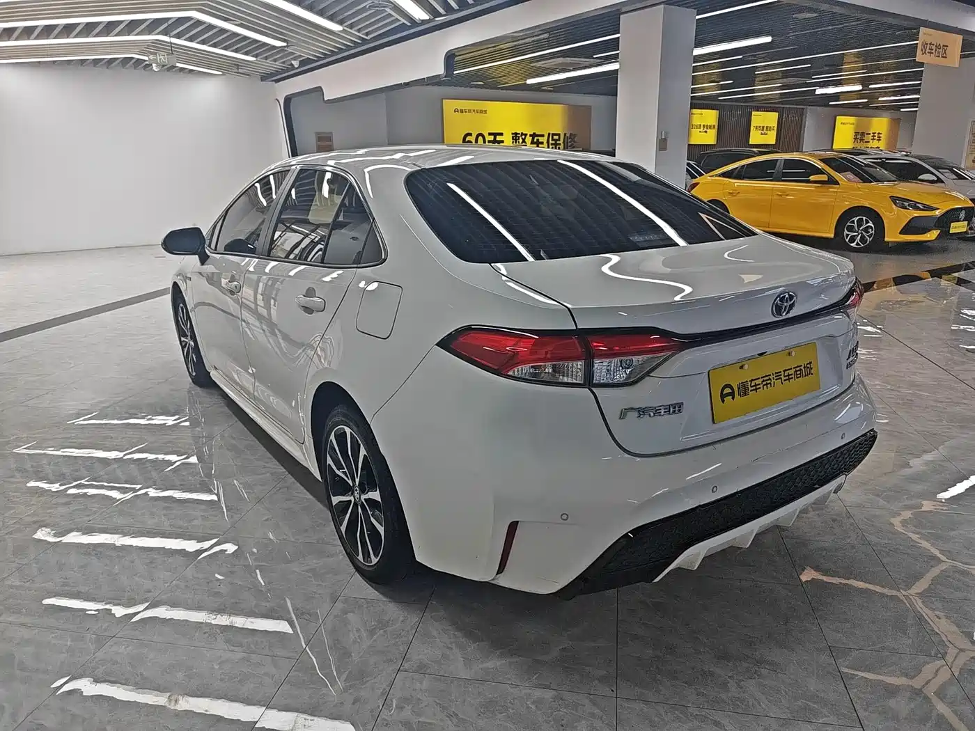 Toyota Levin 2022 Dual Engine 1.8H E-CVT Sport Edition фото 3