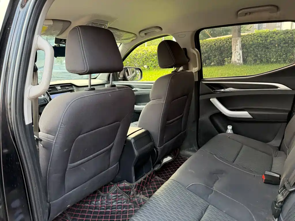SAIC Maxus Maxus T60 2022 2022 5th Anniversary Edition 2.0T Diesel Manual 2WD High Chassis Comfort Long Cab