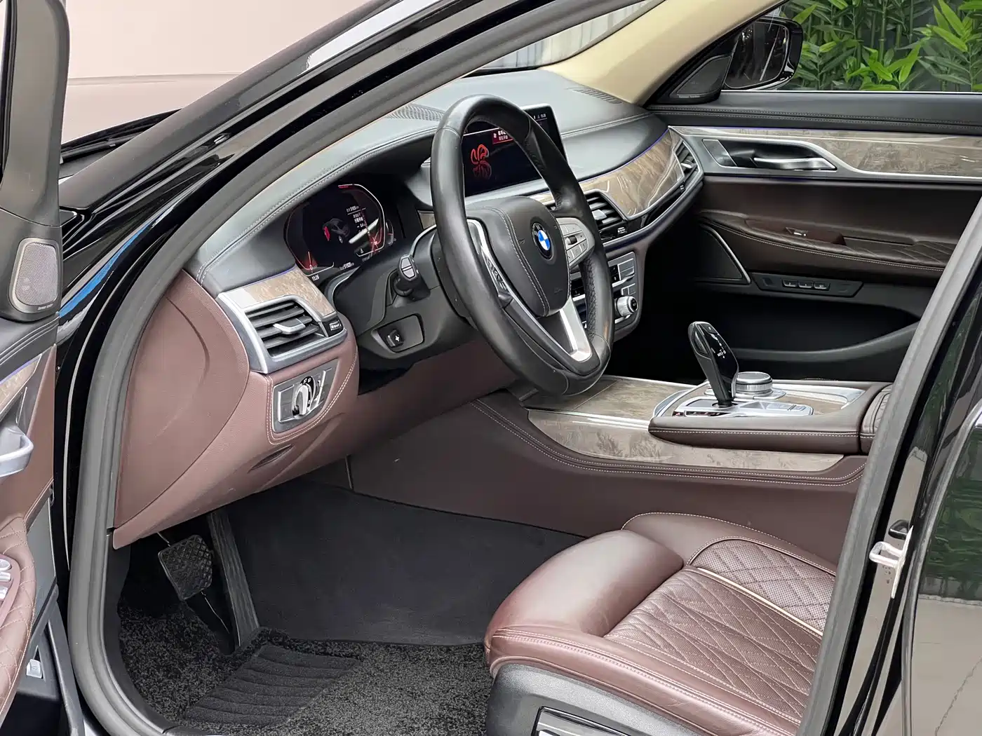 BMW 7 Series 2021 2021 Model 740Li Leading Luxury Package
