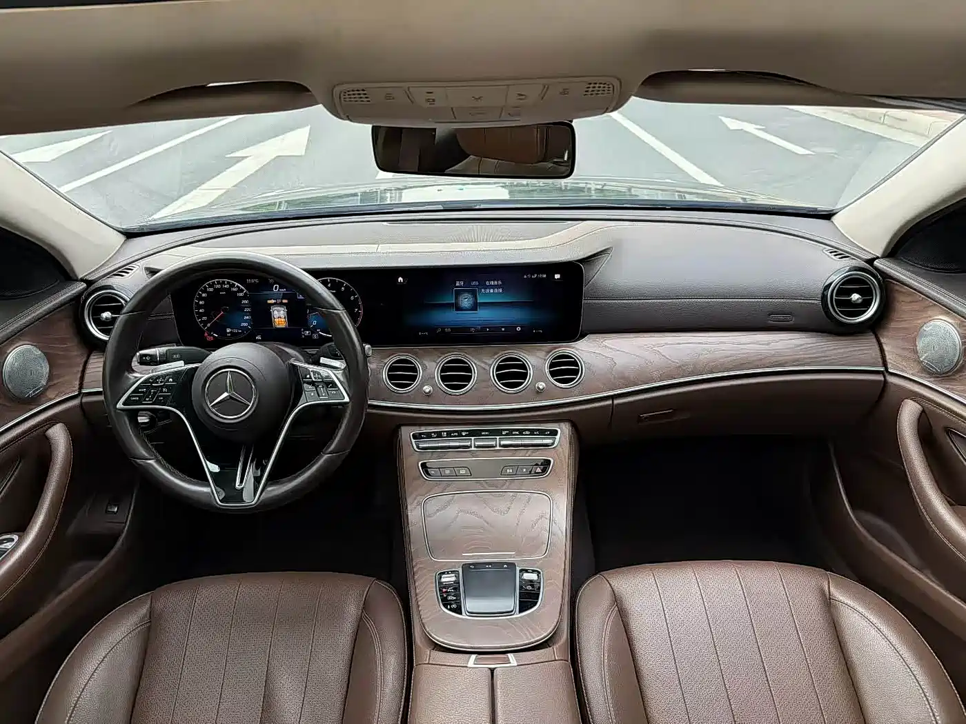 Mercedes-Benz E-Class 2021 E 300 L Fashion фото 5