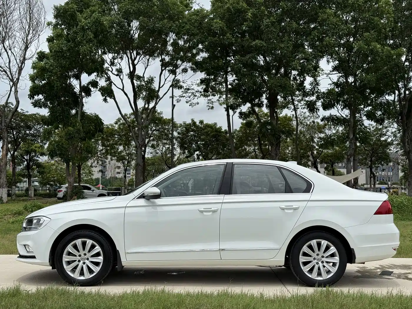 Volkswagen Bora 2018 1.5L Automatic Comfort фото 4