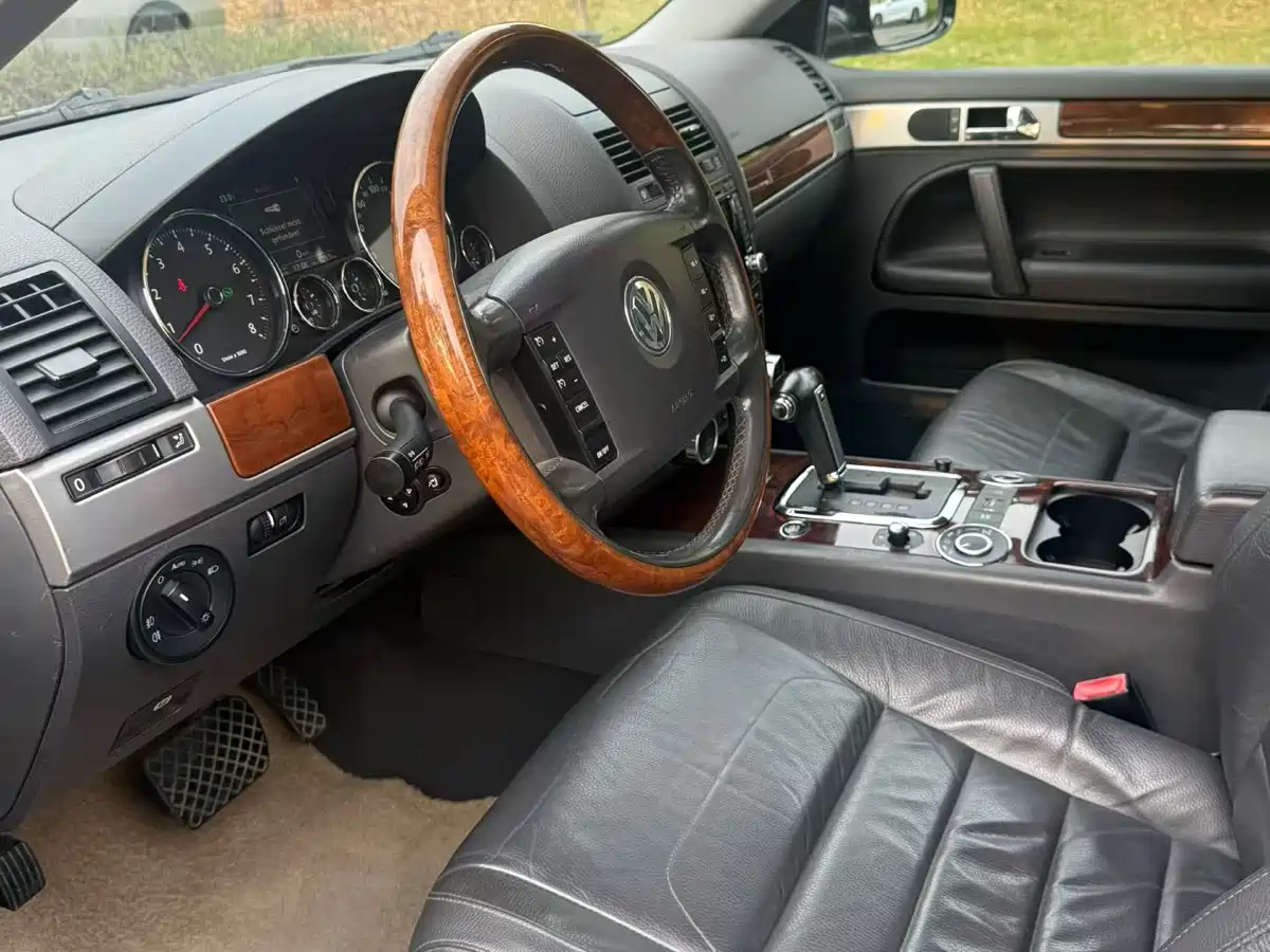 Volkswagen Touareg 2007 3.6L Premium фото 7