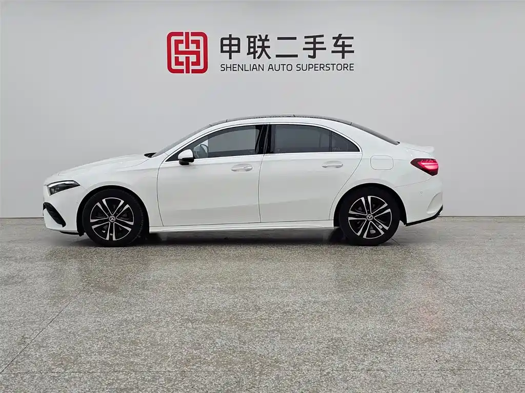 Mercedes-Benz A-Class 2023 A 200 L Dynamic фото 4