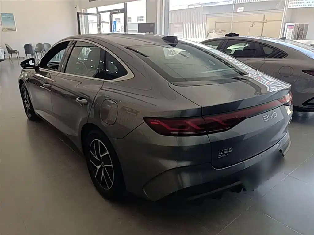 BYD Qin L 2025 DM-i Smart Drive Edition 120KM Surpassing фото 5