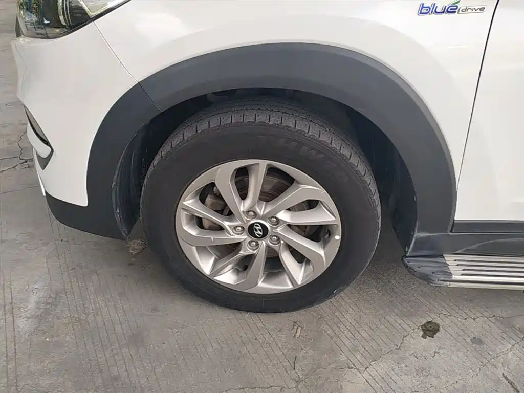Hyundai Tucson 2015 1.6T Dual Clutch 2WD Smart фото 23