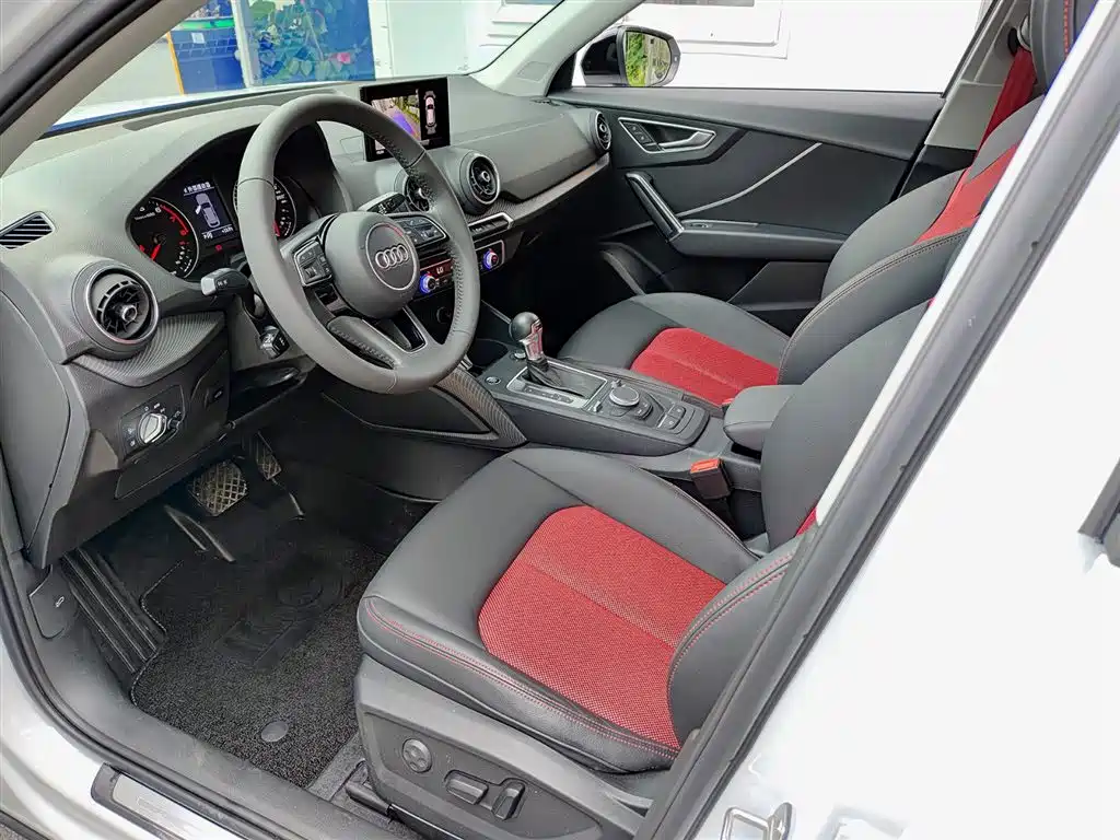 Audi Q2L 2021 Model 35 TFSI Fashion Dynamic фото 7