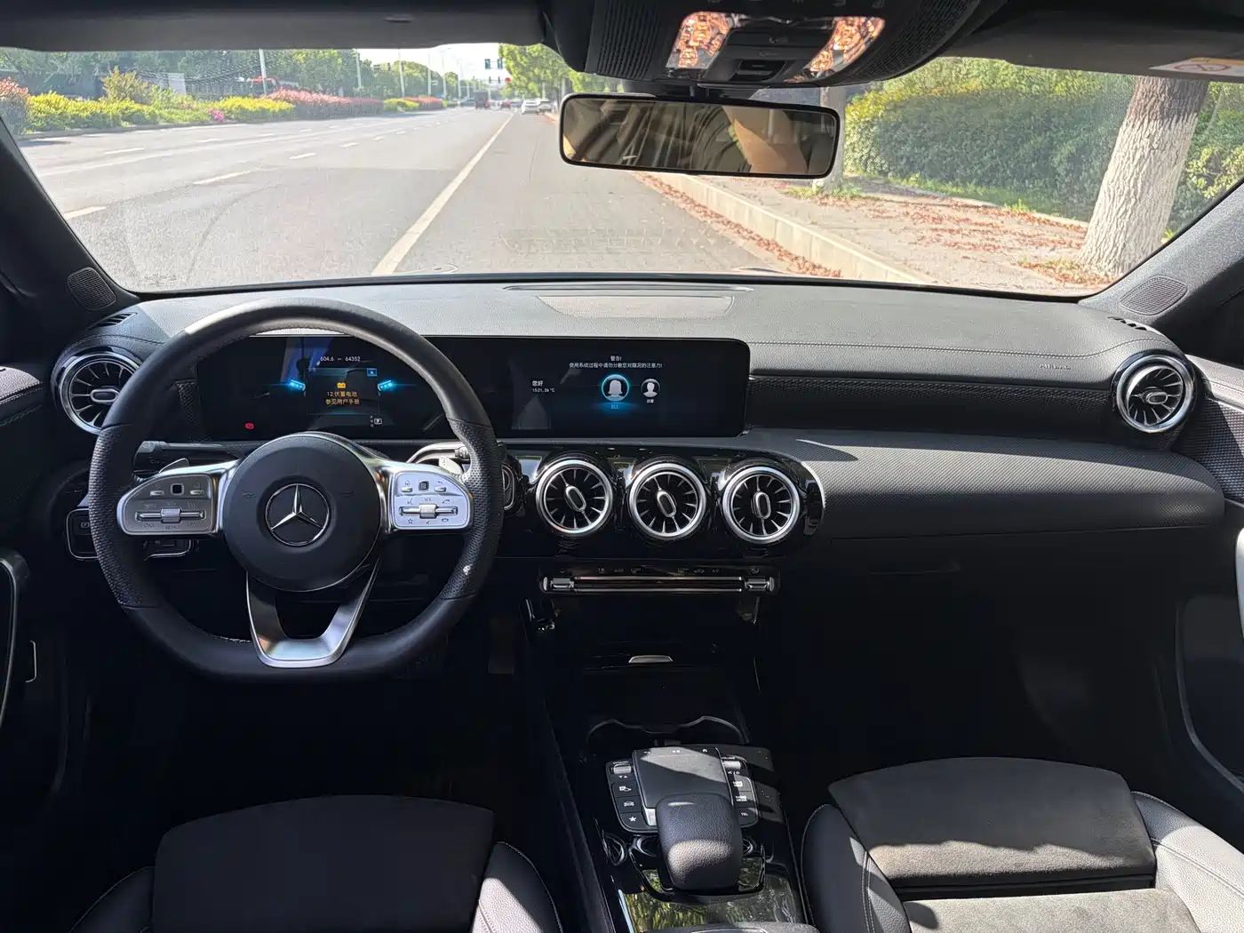 Mercedes-Benz A-Class 2021 A 200 L Sport Sedan Fashion Edition фото 10