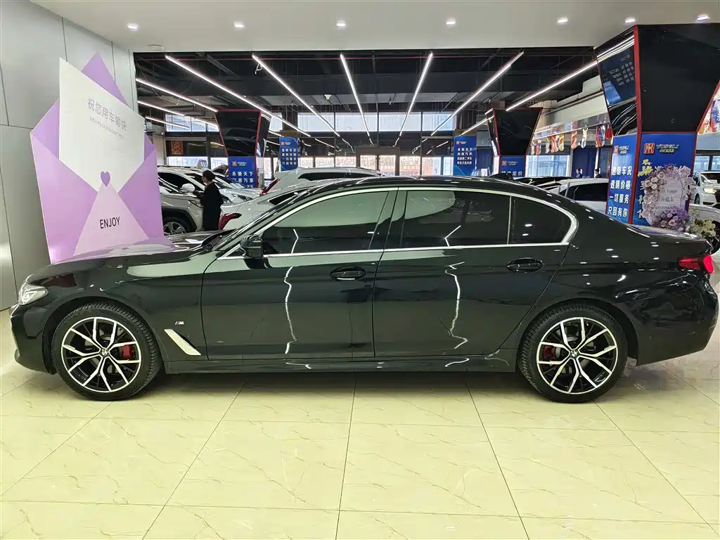 BMW 5 Series 2022 Facelift II 530Li Premium Package M Sport фото 7