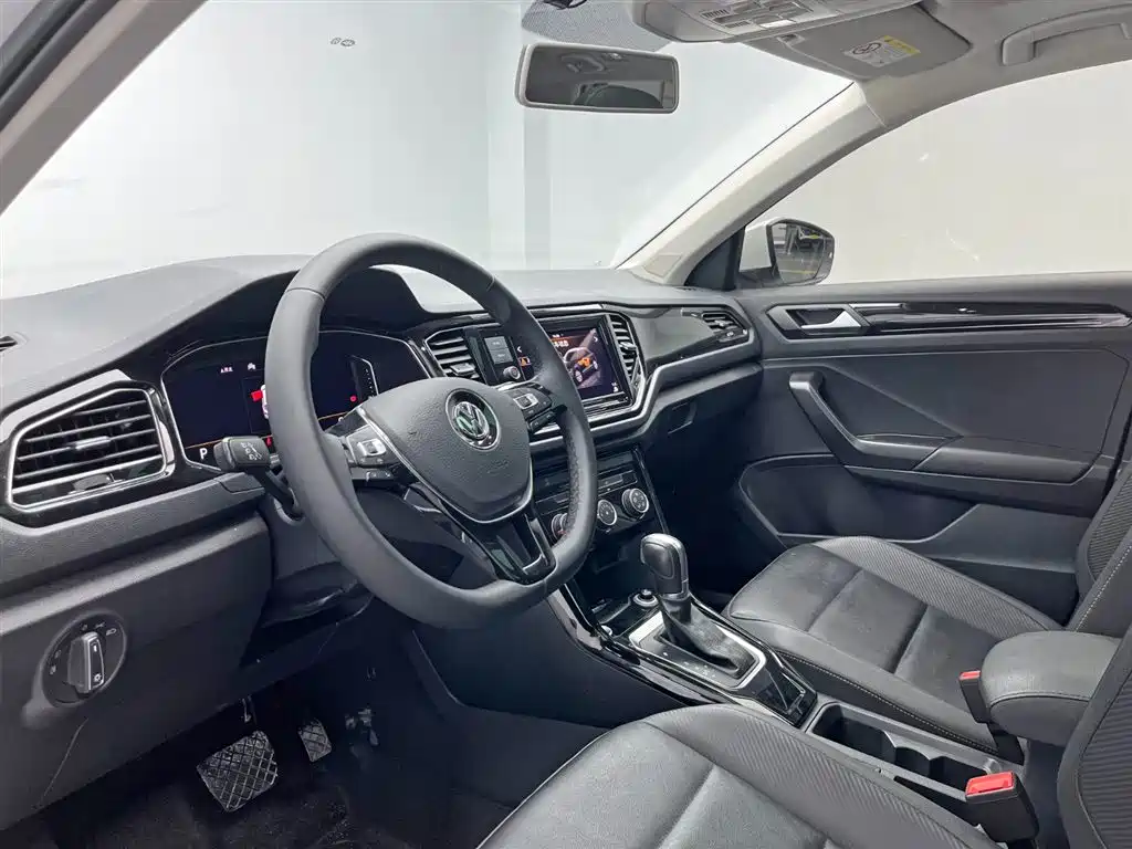 Volkswagen T-ROC 2020 280TSI DSG 2WD Comfort фото 14