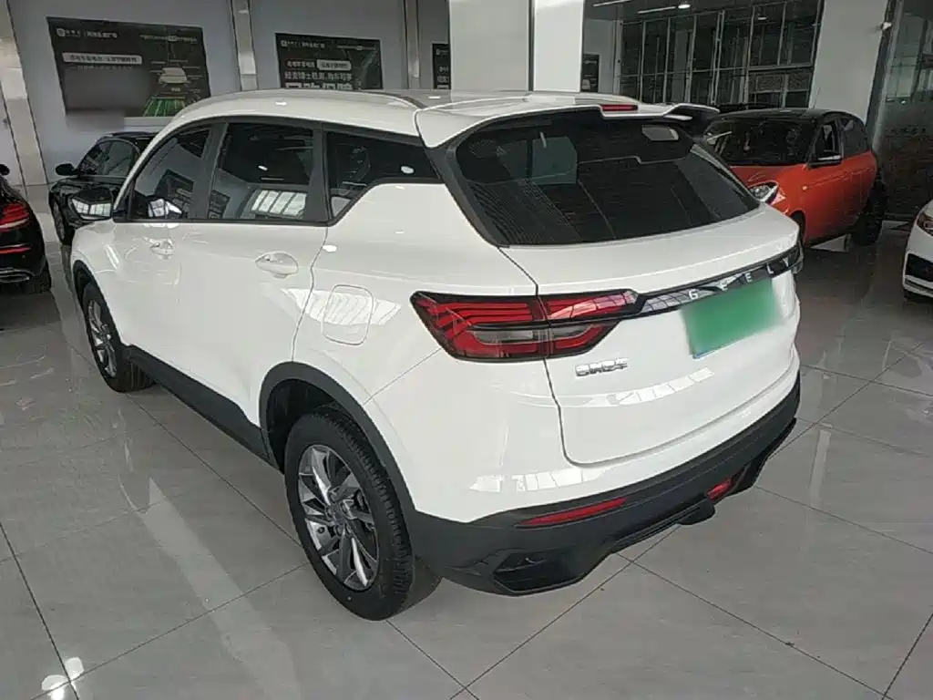 Фото 5 - Geely Coolray