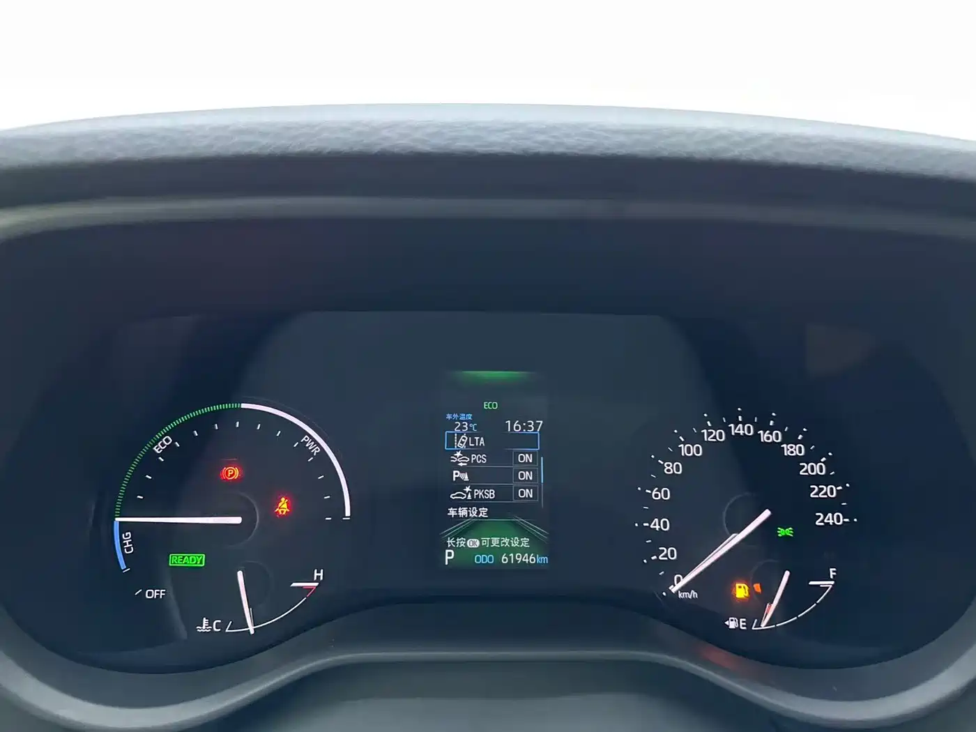 Toyota Sienna 2023 2.5L Hybrid Premium Edition фото 10
