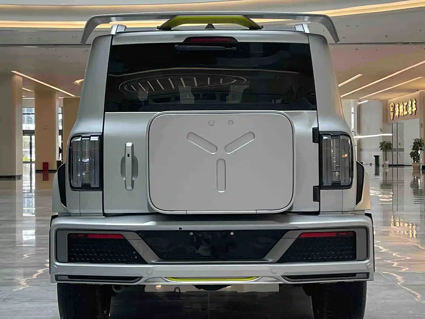Crossboundary Auto Co-created Tank 300 2022 2021 2.0T Cyber Tank