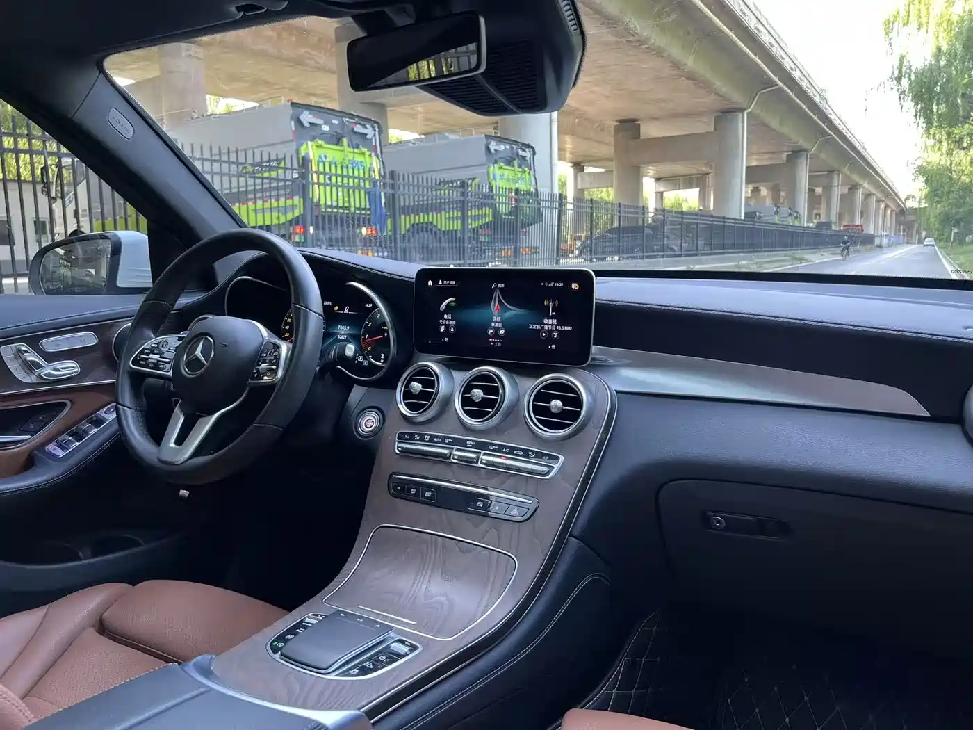 Mercedes-Benz GLC 2020 Facelift GLC 300 L 4MATIC Dynamic фото 14