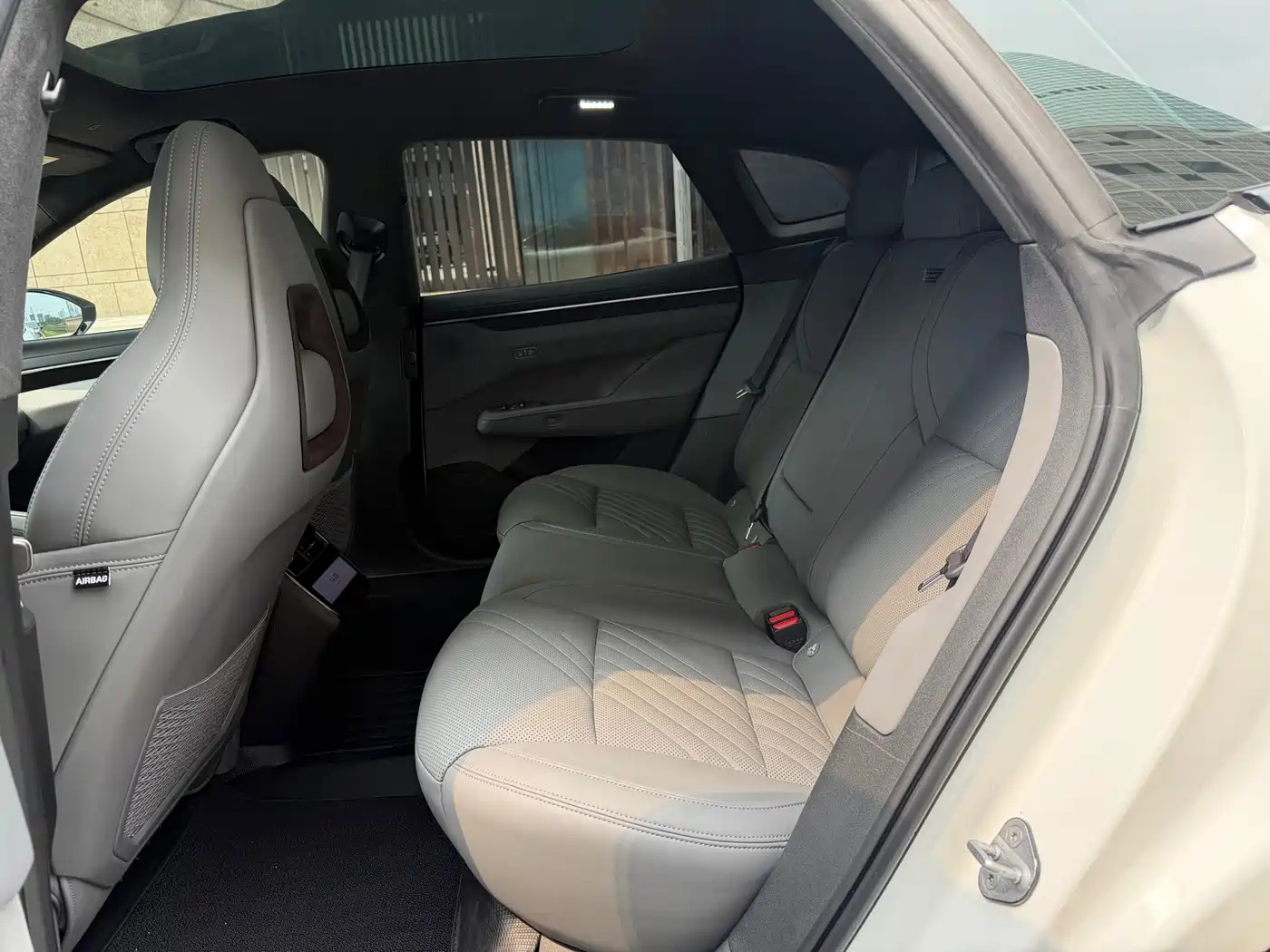 ZEEKR EXTREME KRYPTON 001