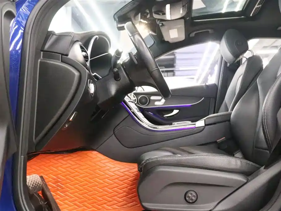 Mercedes-Benz GLC Coupe 2020 GLC 300 4MATIC Coupe SUV фото 15