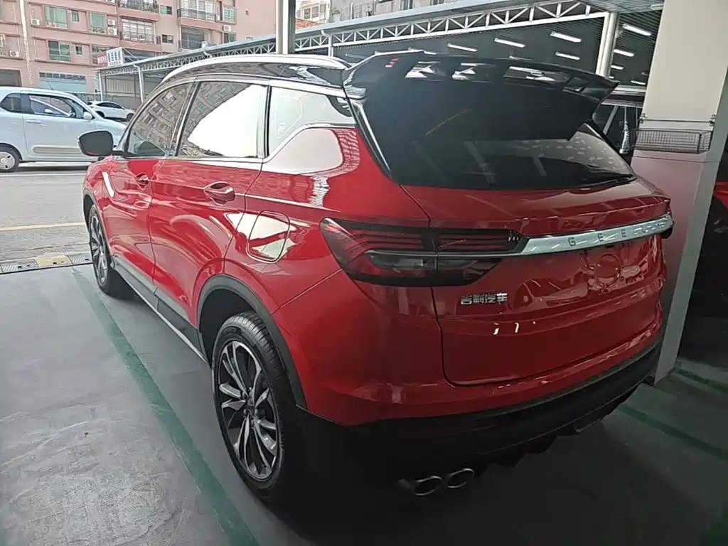 Фото 5 - Geely Coolray