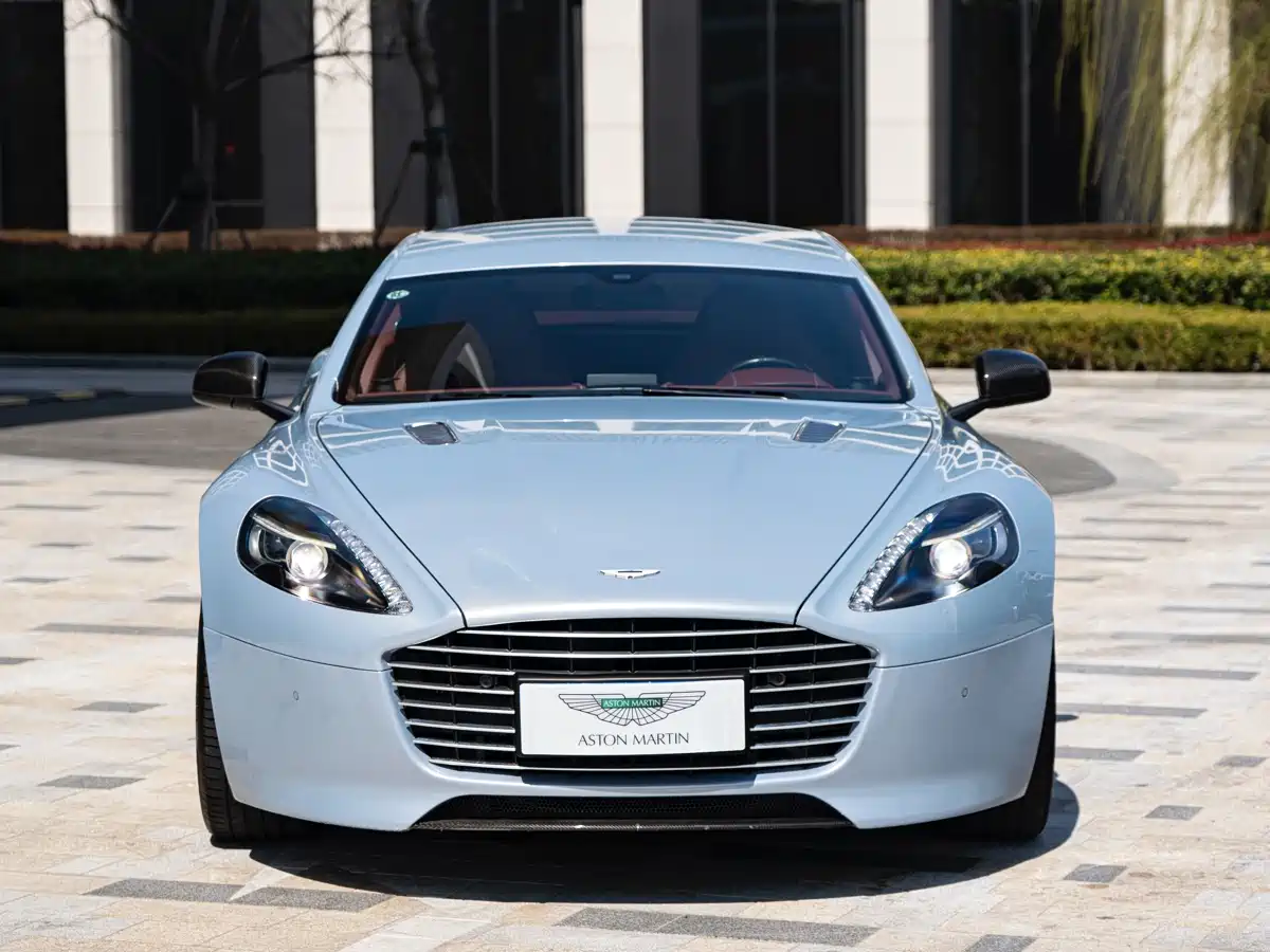 ASTON MARTIN RAPIDE