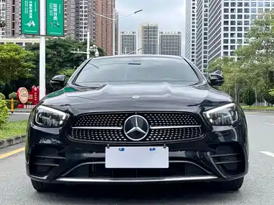 Mercedes-Benz E
