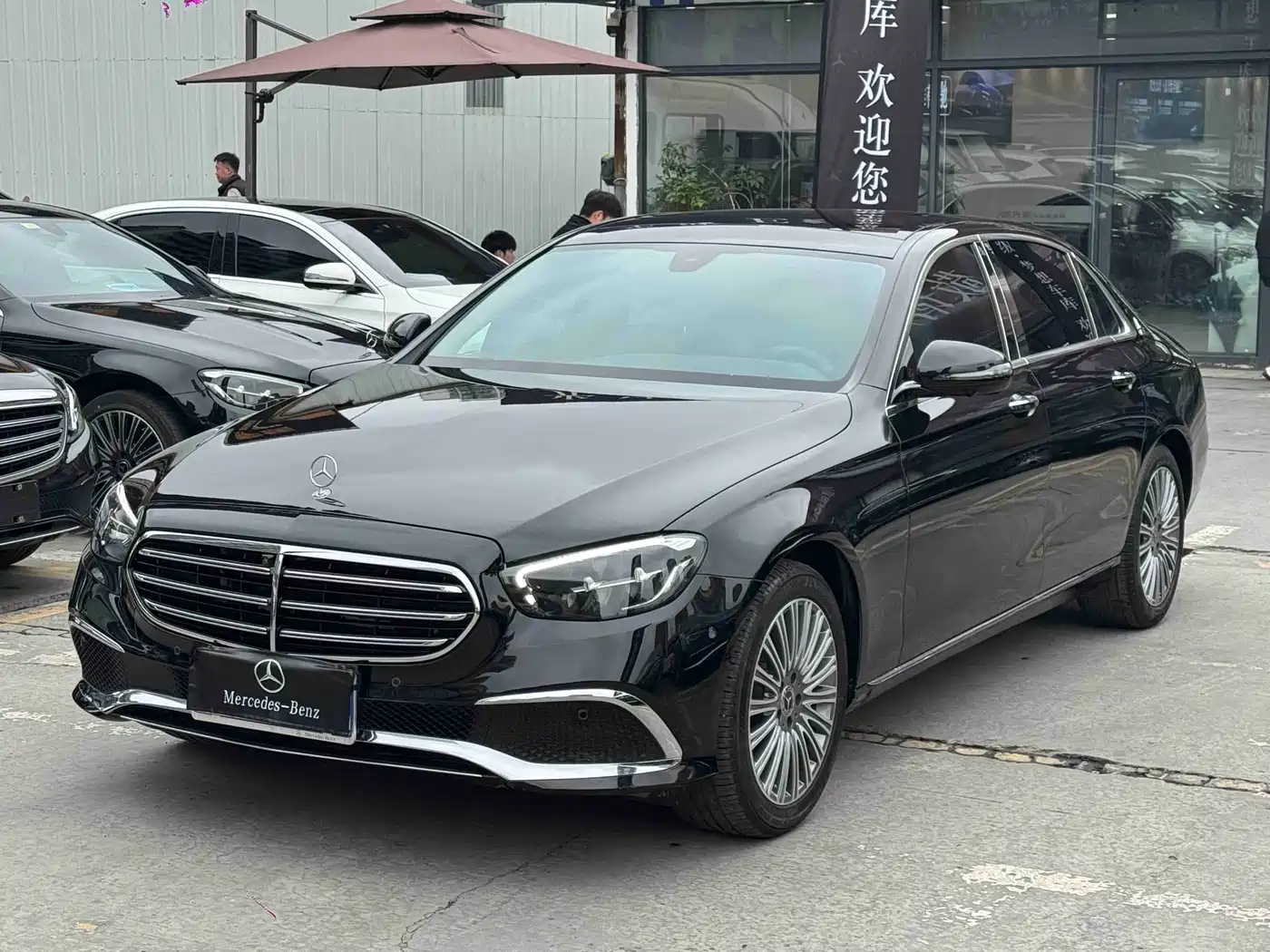 MERCEDES-BENZ E CLASS