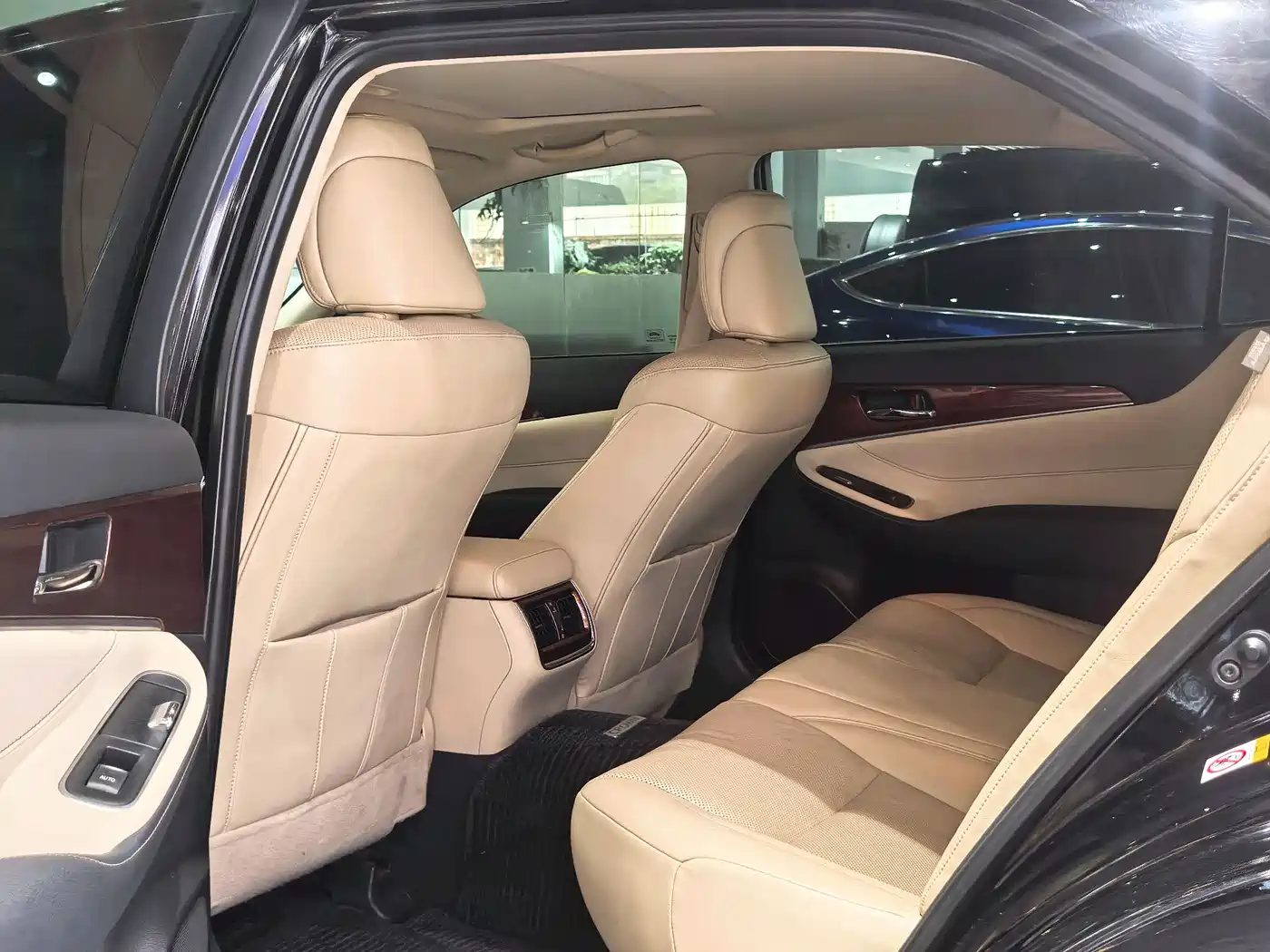 Toyota Crown 2015 2.0T Fashion фото 7