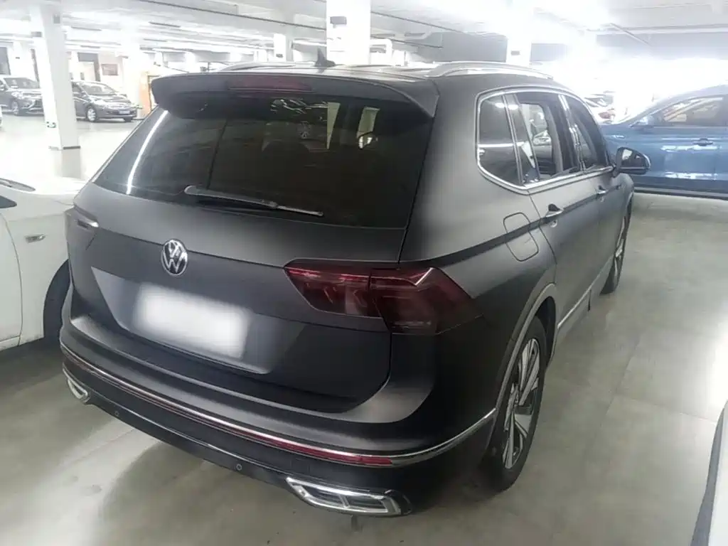 Фото 7 - Volkswagen Tiguan L