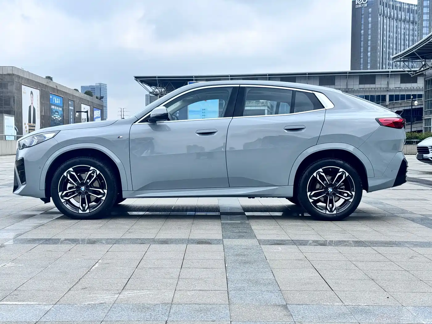 BMW X2 (Import) 2024 sDrive25i M Sport Package фото 8
