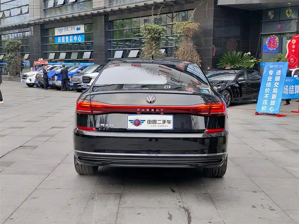 Volkswagen Passat 2025 Outstanding 330TSI Elite Edition фото 5