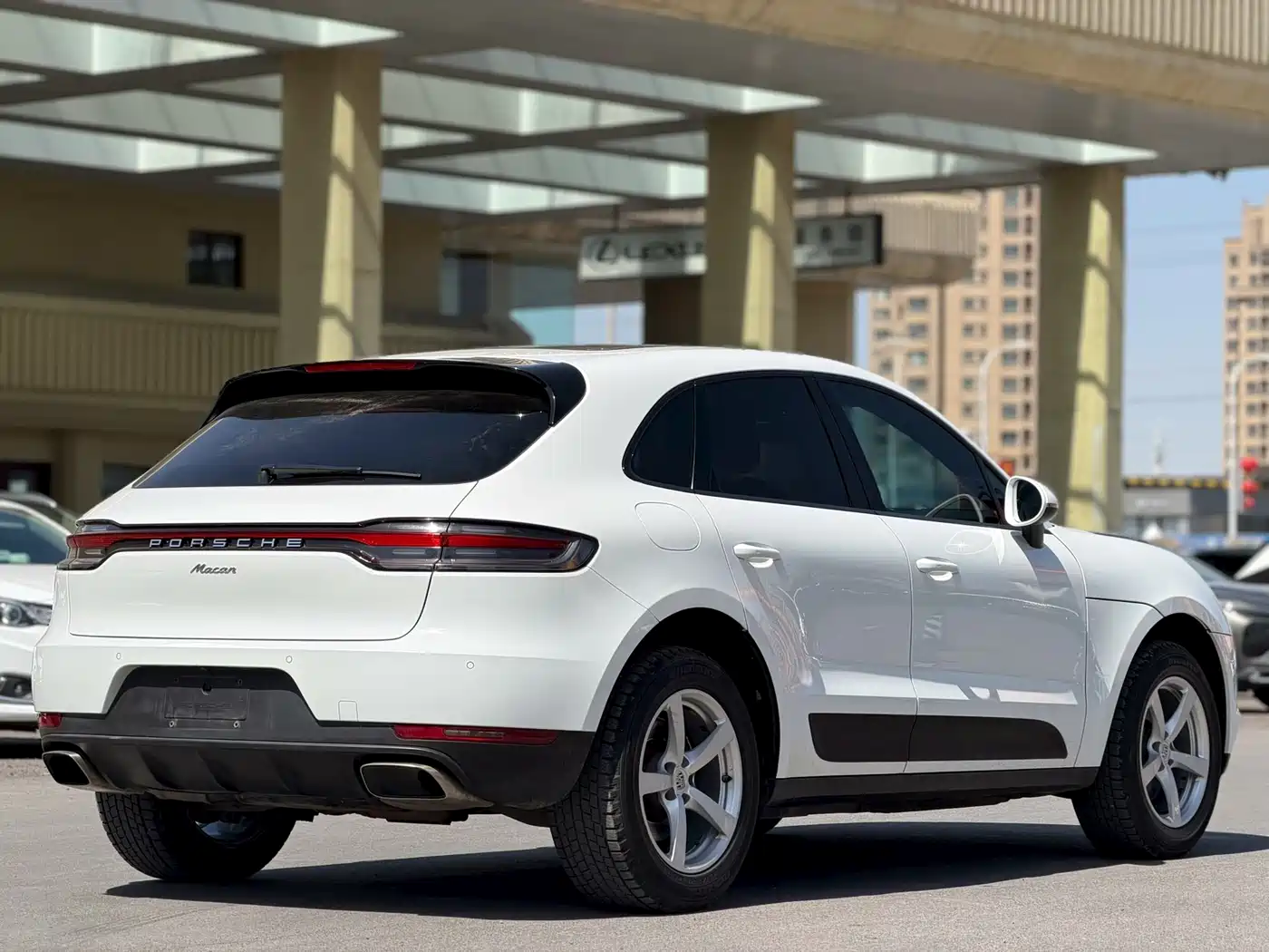 Porsche Macan 2018 Macan 2.0T фото 9