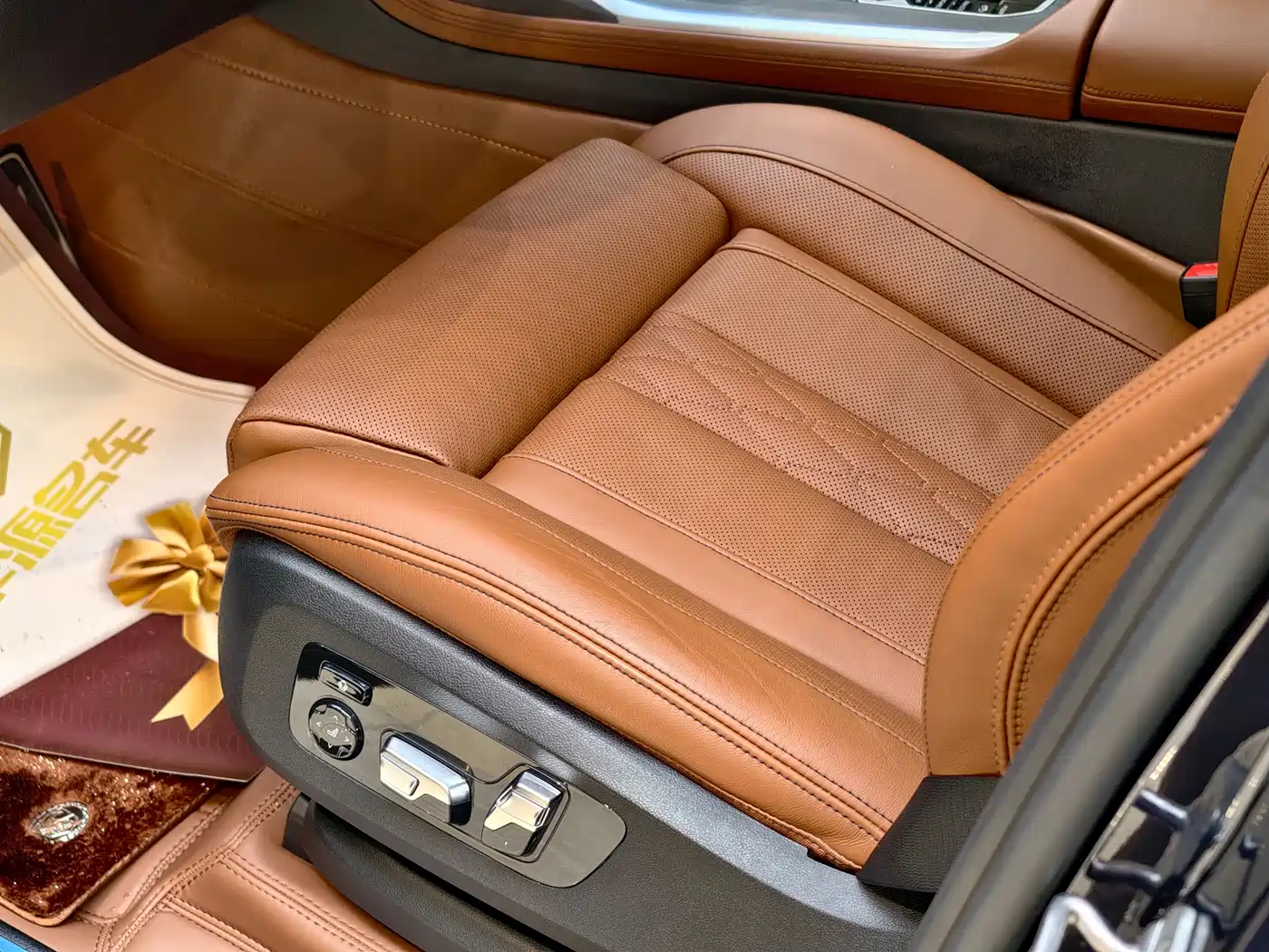 BMW X7 2023 xDrive40i Exclusive M Sport Package фото 6