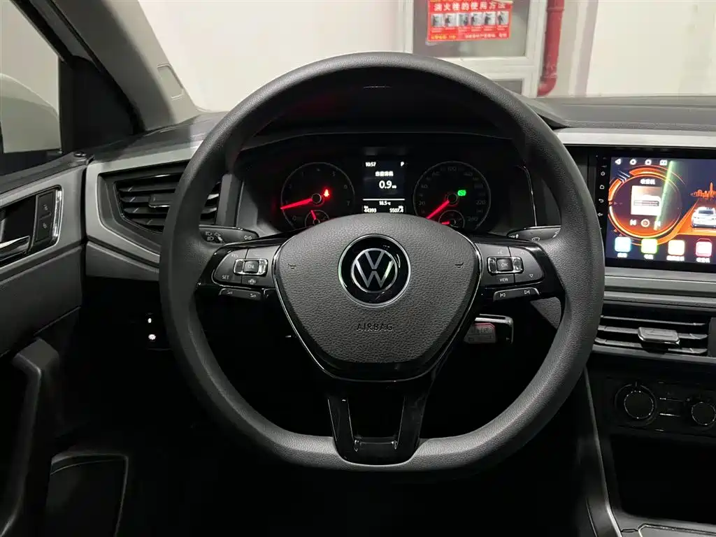 Volkswagen Polo 2021 Plus 1.5L Automatic Panorama Enjoyment Edition фото 13