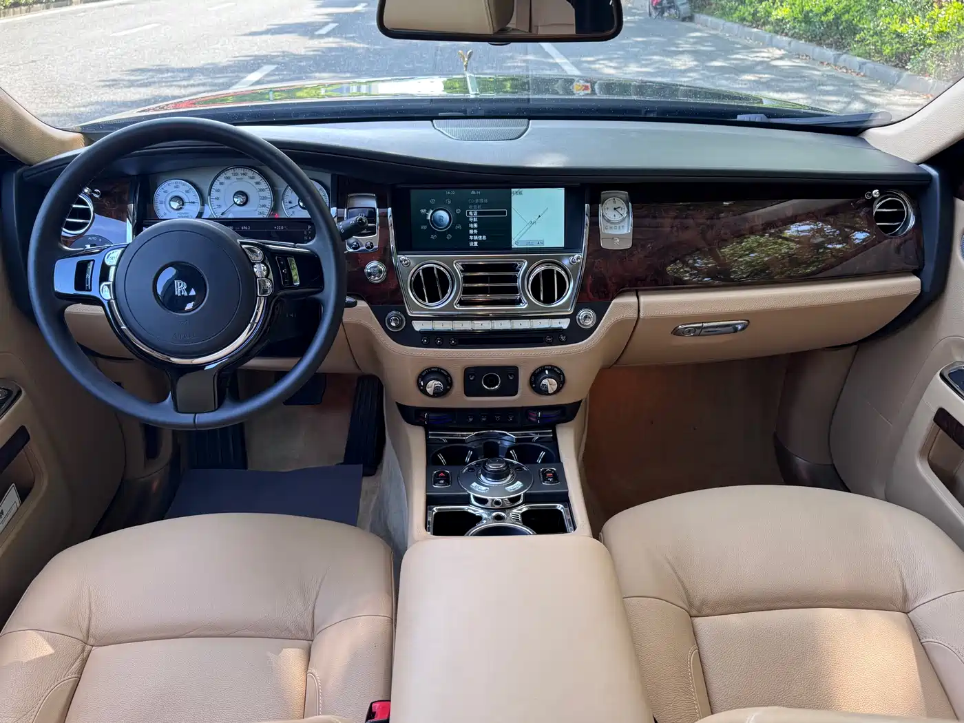 Rolls-Royce Ghost 2012 2012 6.6T Extended Version