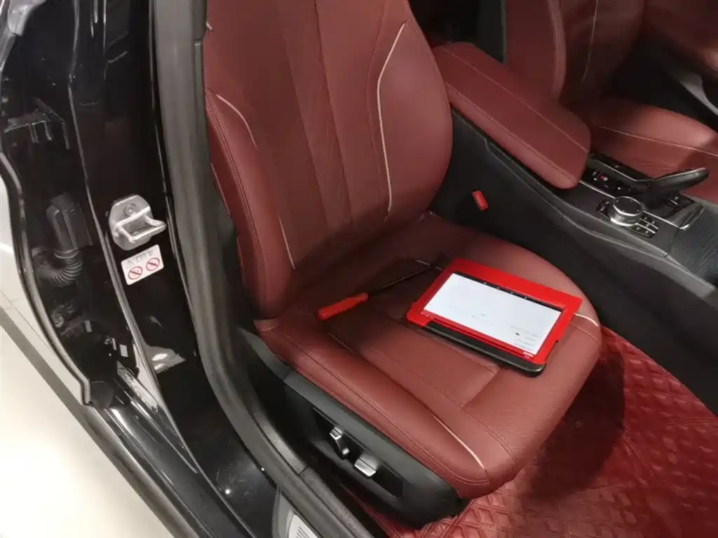 BMW 5 Series 2022 Model Second Facelift 530Li Leading M Sport Package фото 25
