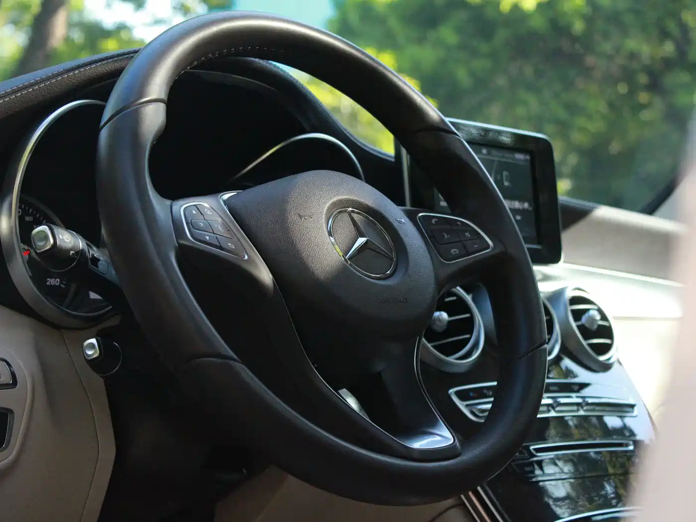 Mercedes-Benz GLC 2017 GLC 260 4MATIC Dynamic фото 5