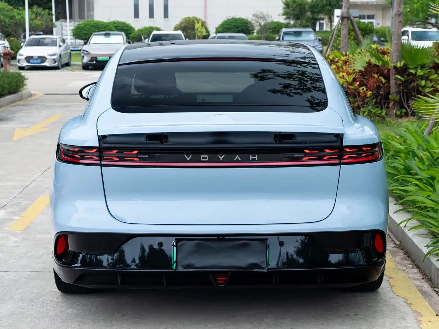 Voyah Auto VOYAH Zhuiguang 2023 4WD Flagship Edition фото 4