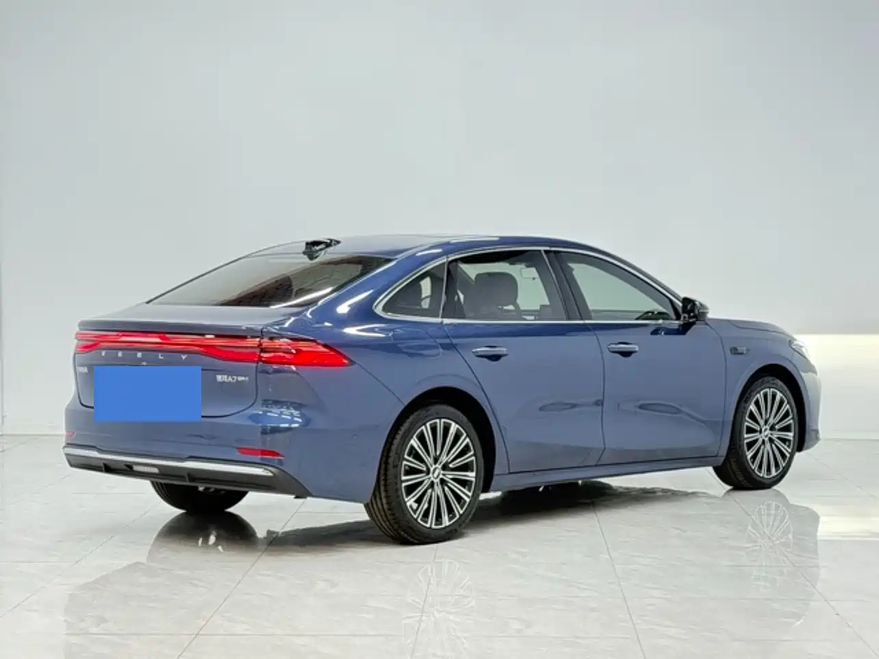Geely Galaxy Galaxy A7 2025 EM-i фото 5