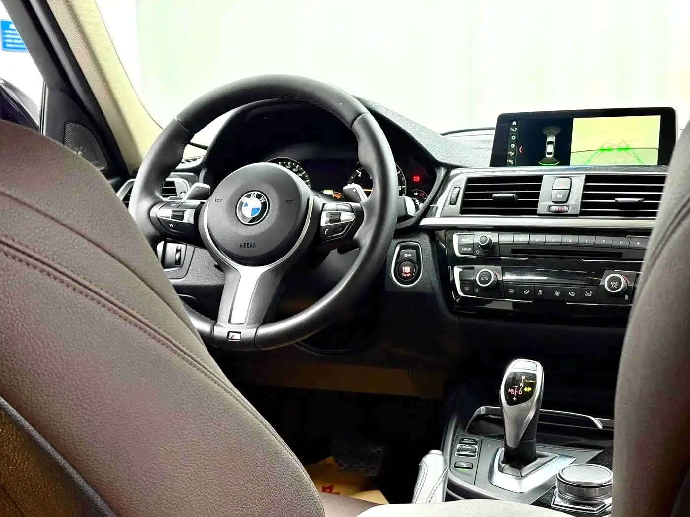 BMW 3 Series 2018 320Li M Sport Black Night Edition фото 6