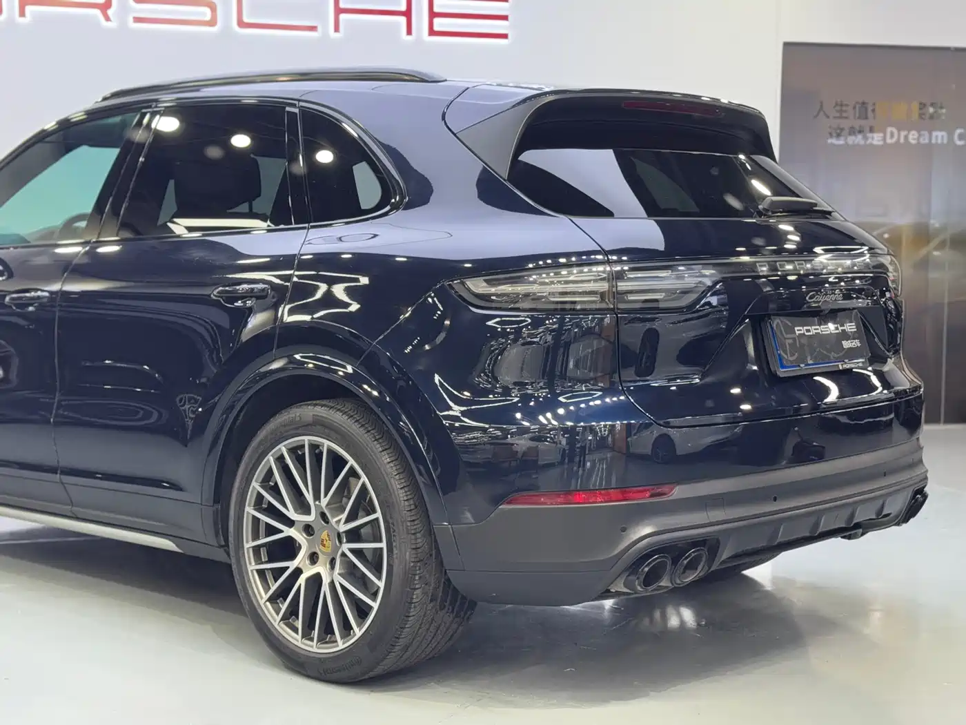Porsche Cayenne 2023 Cayenne 3.0T Platinum Edition фото 27