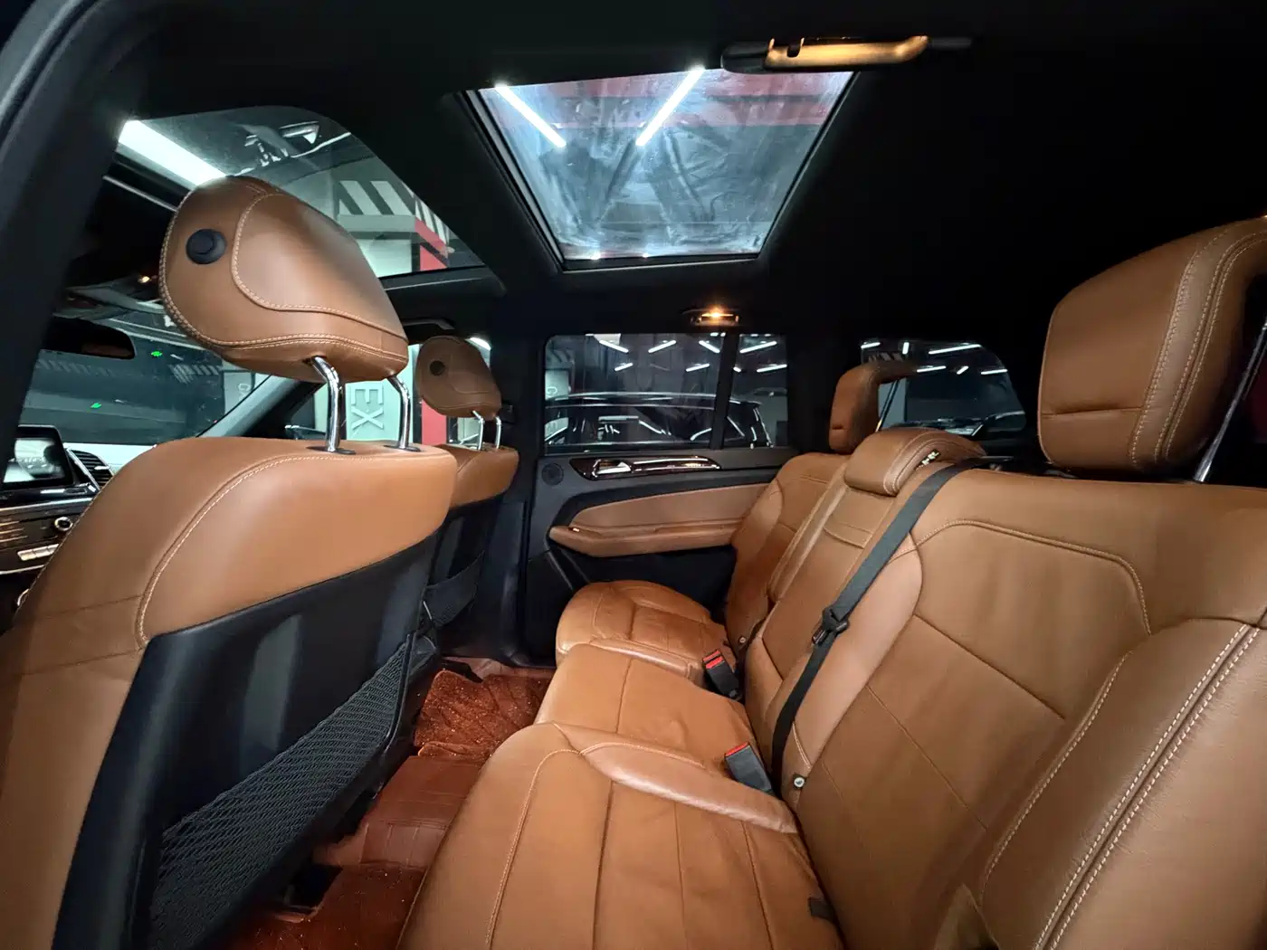 Mercedes-Benz GLS 2017 GLS 400 4MATIC Luxury фото 20
