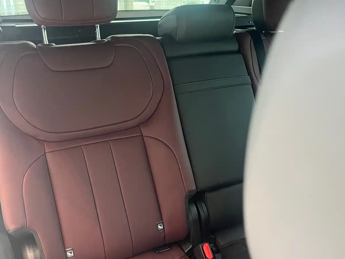 Land Rover Range Rover Sport фото 16