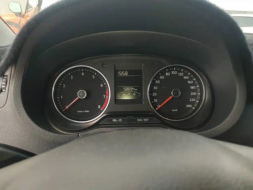 Volkswagen Polo 2015 2014 1.4L Automatic Comfort Edition