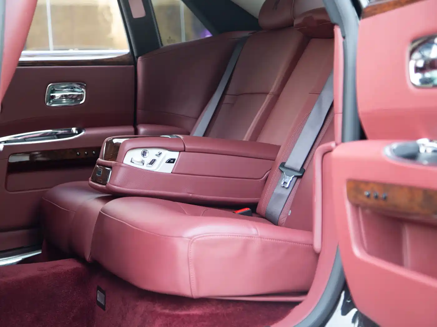 Rolls-Royce Ghost 2012 2010 Model 6.6T Standard