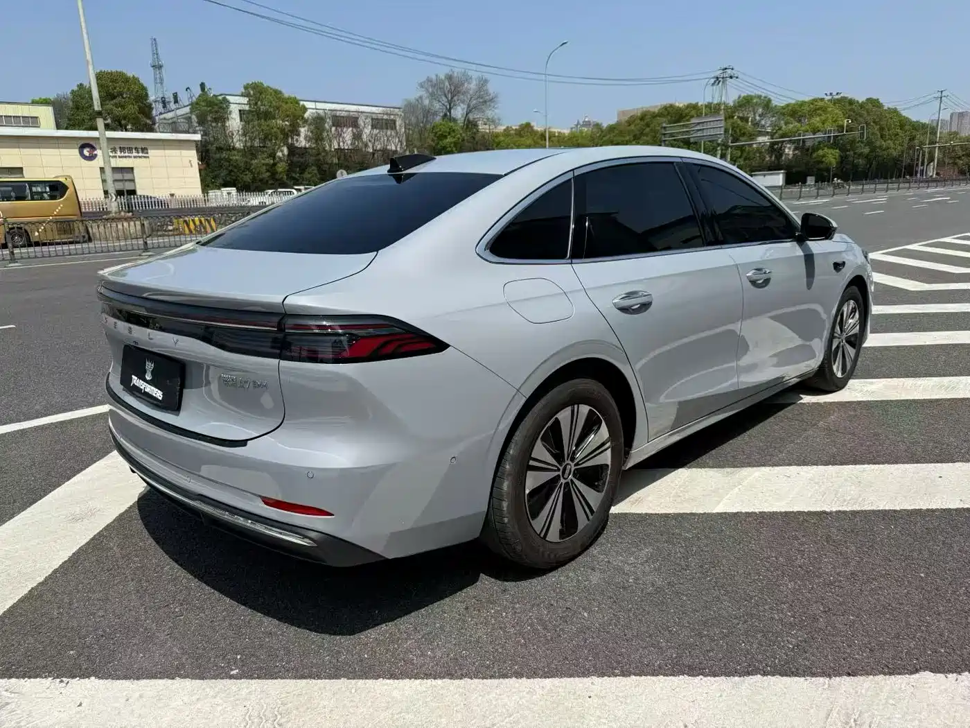 Geely Galaxy Galaxy A7 2025 EM-i 70km Explorer Edition фото 7