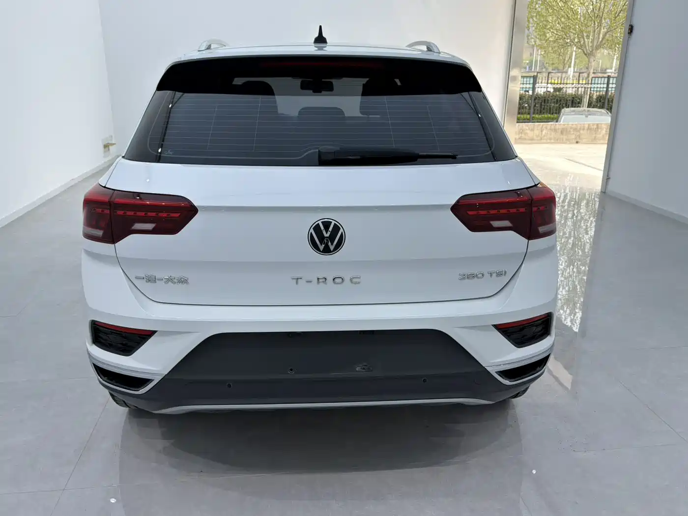 VOLKSWAGEN T ROC EXPLORING SONGS