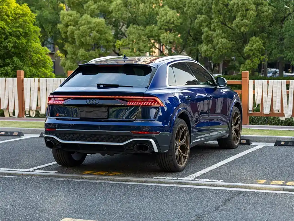 Audi RS Q8 2021 RS Q8 4.0T фото 4
