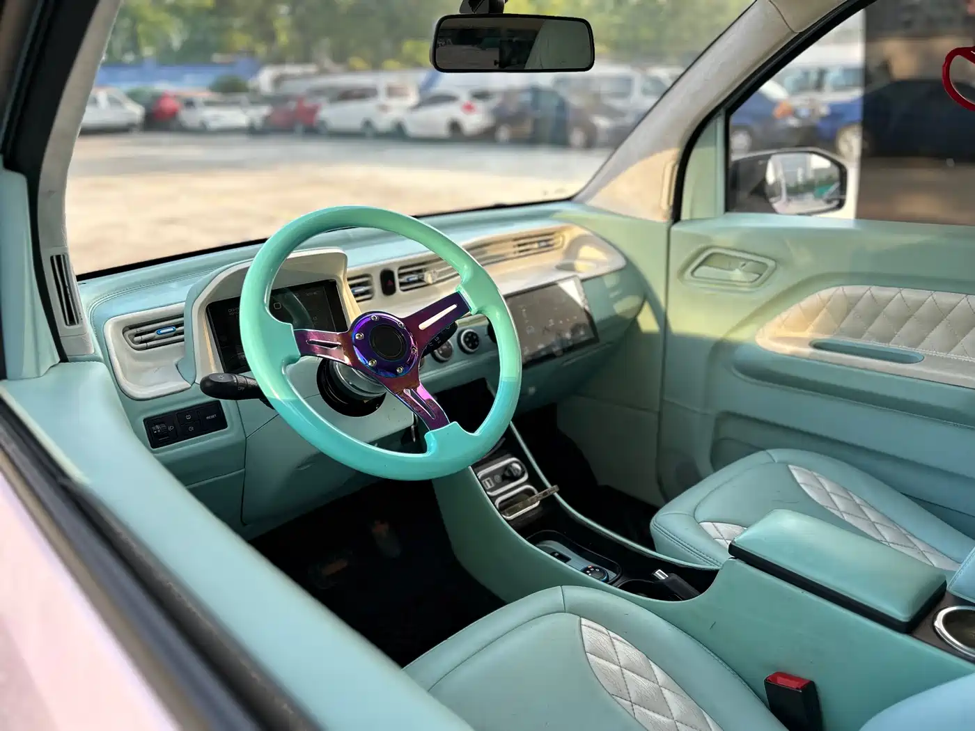 WULING AUTOMOBILE HONGGUANG MINIEV