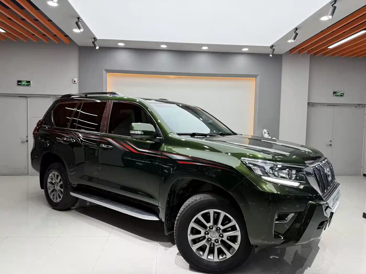 Toyota Prado 2018 3.5L Auto TX-L фото 3