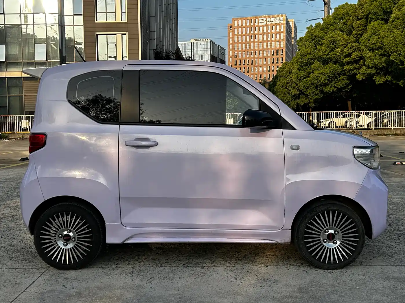 WULING AUTOMOBILE HONGGUANG MINIEV