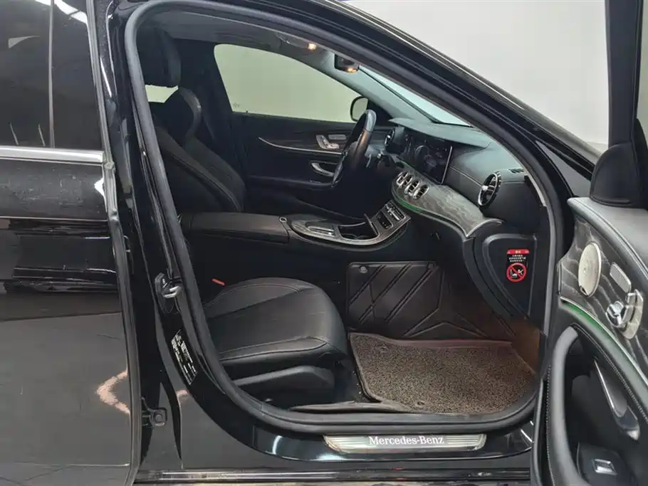 Mercedes-Benz E-Class 2023 Facelift E 300 L Luxury фото 8